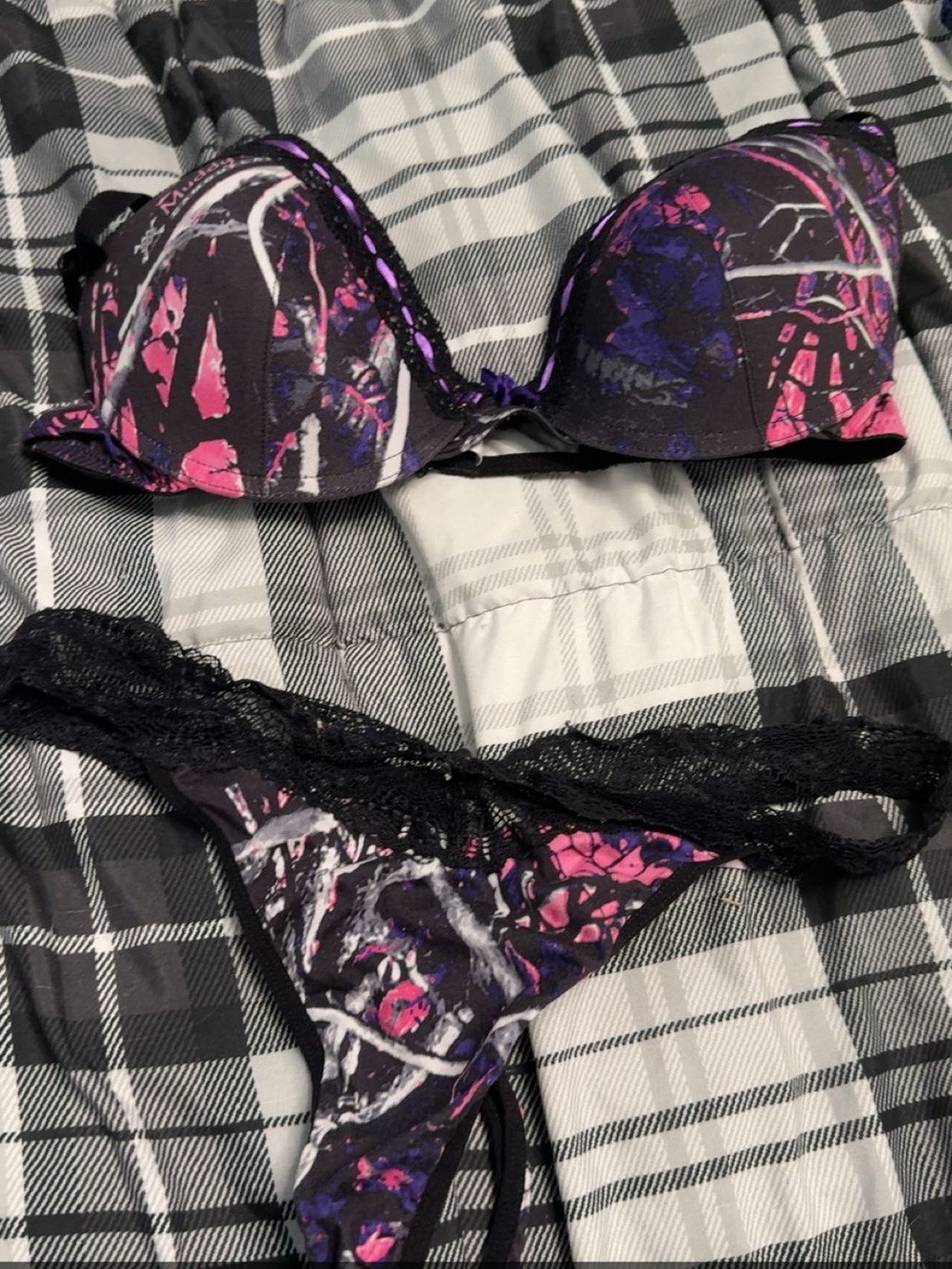 Bottoms are M